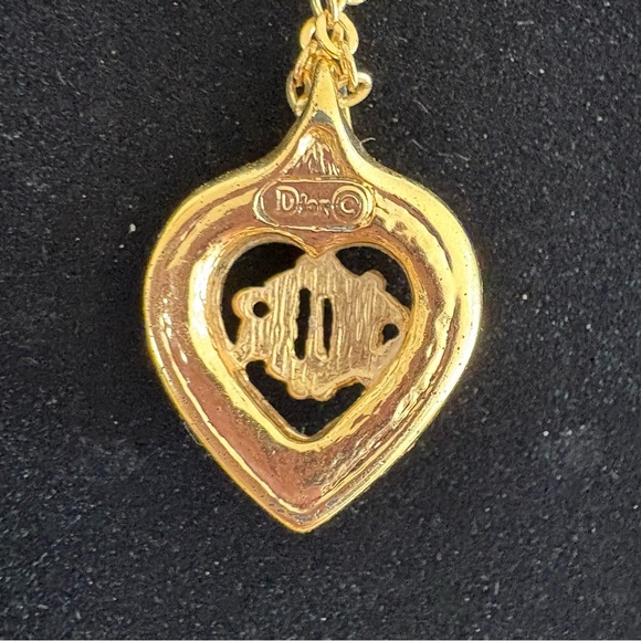 Christian Dior Gold Heart & Rhinestone Pendant Necklace - Picture 9 of 10